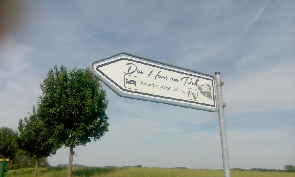 Das Haus Am Teich Gross Grabow 외부 사진